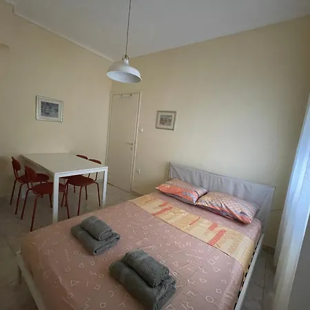 Apartament Mimicry Nea Plagia